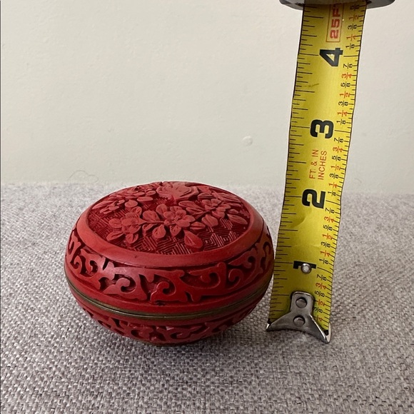 Vintage Cinnabar with Enamel Box - Picture 7 of 8